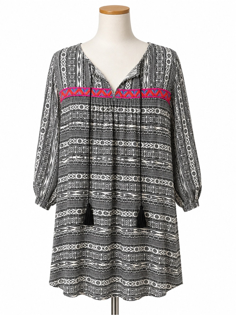 Flying Tomato Black & White Geometric Tunic with Pink Trim
